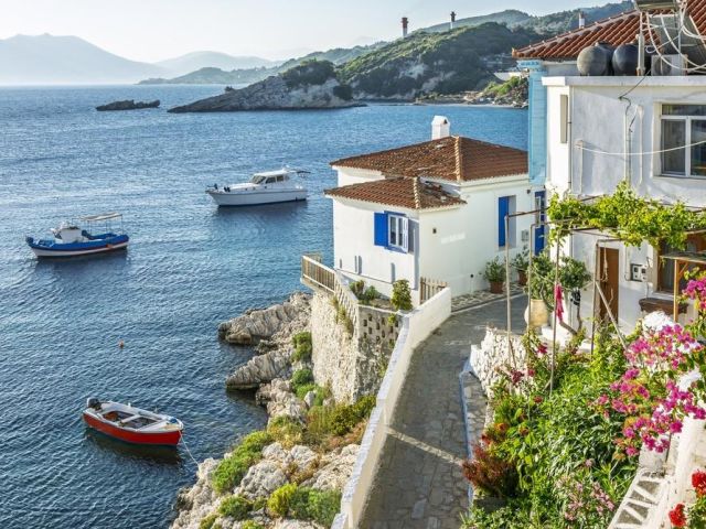 Ege'nin Gizli Cenneti Samos Adası Kuşadası Hareketli ( 2 Gece Konaklamalı Ekonomik )