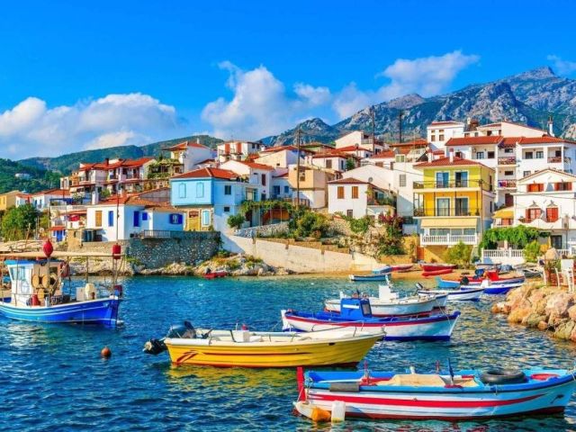 Ege'nin Gizli Cenneti Samos Adası Kuşadası Hareketli ( 4 Gece Konaklamalı Ekonomik )