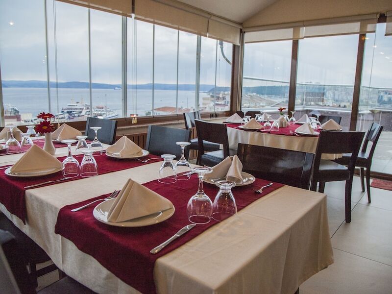 Çanak Hotel