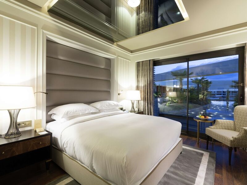 DoubleTree by Hilton Hotel Izmir Airport