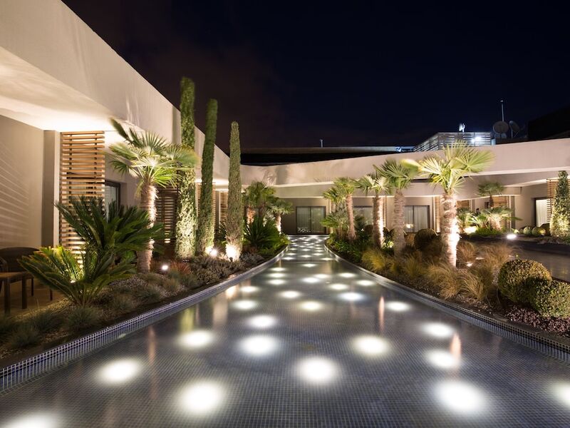 DoubleTree by Hilton Hotel Izmir Airport