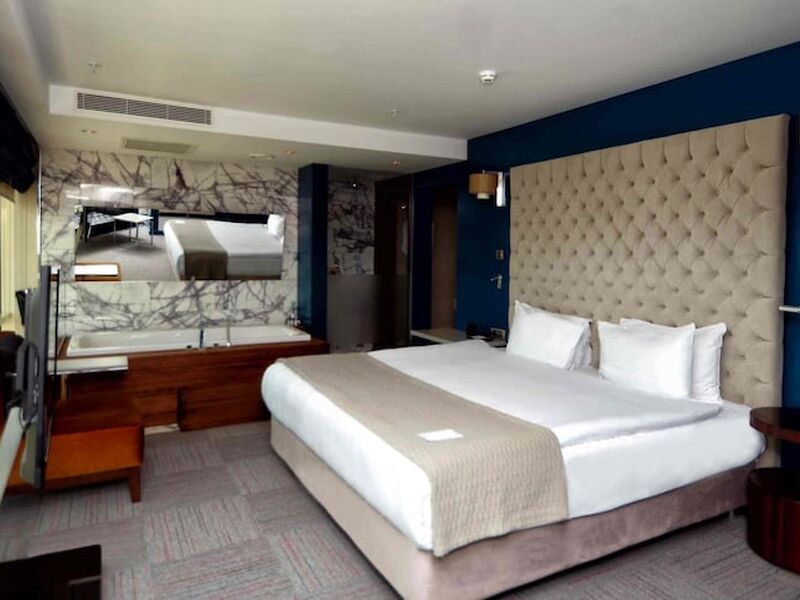 Ramada Encore by Wyndham Izmir