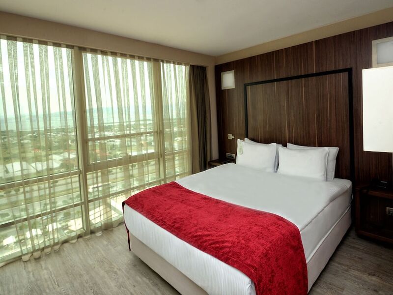 Ramada Encore by Wyndham Izmir