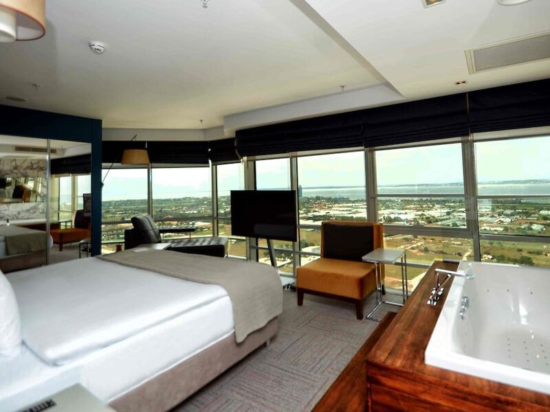 Ramada Encore by Wyndham Izmir