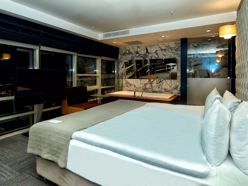 Ramada Encore by Wyndham Izmir