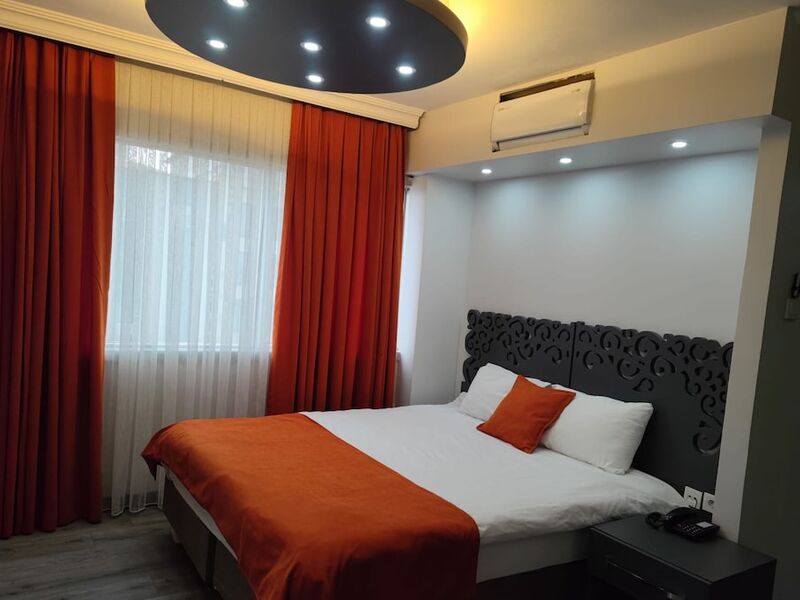 Wox Ew Hotel