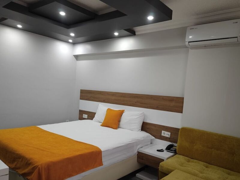 Wox Ew Hotel