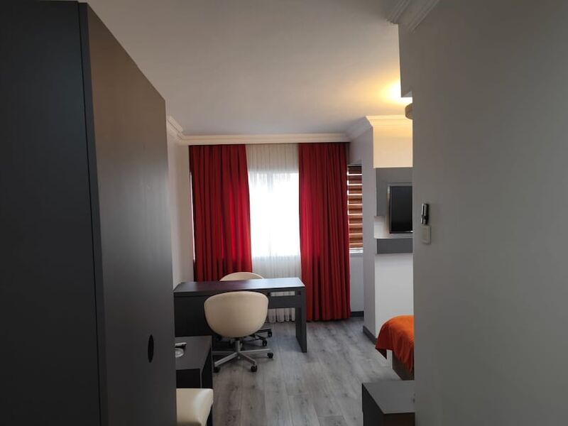 Wox Ew Hotel