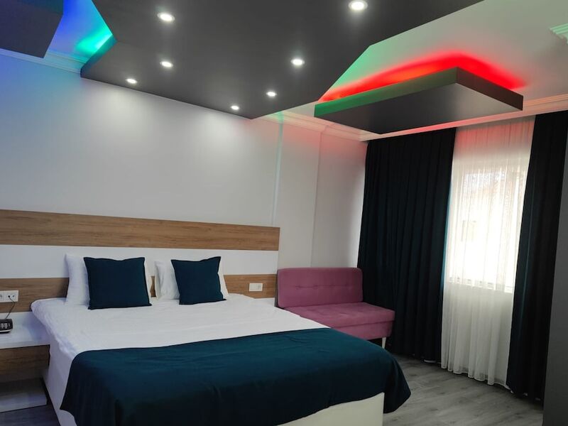 Wox Ew Hotel