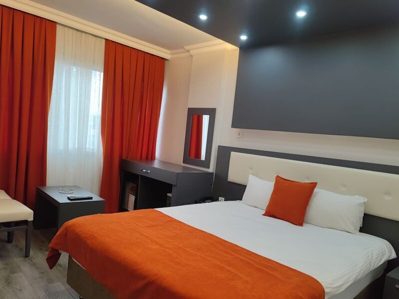 Wox Ew Hotel