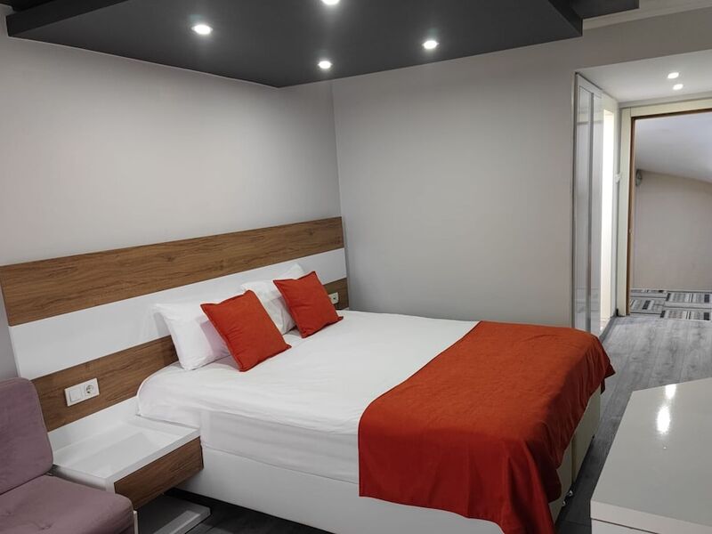 Wox Ew Hotel