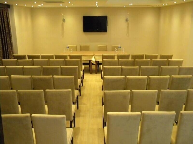 Vesta Fuar Hotel