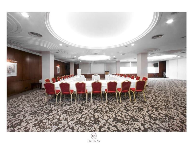Ege Palas Business Hotel