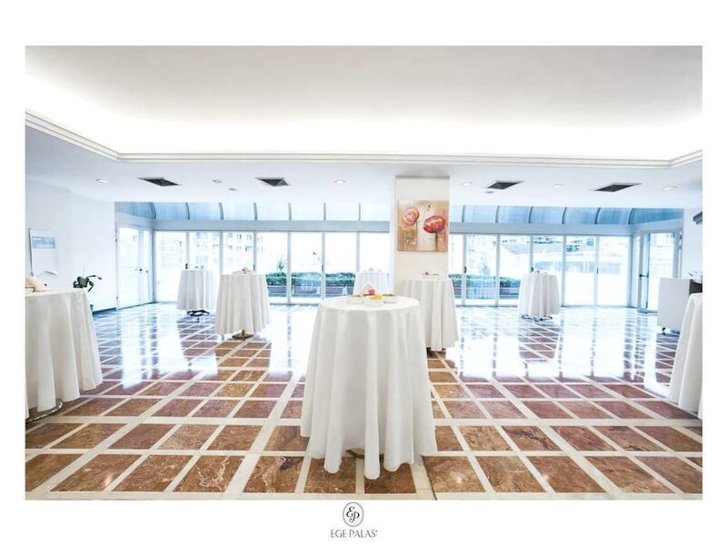 Ege Palas Business Hotel