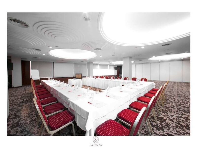 Ege Palas Business Hotel