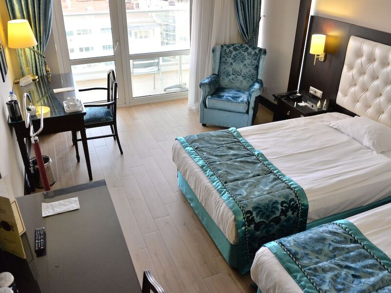 Ege Palas Business Hotel