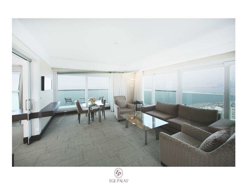 Ege Palas Business Hotel