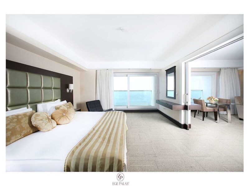 Ege Palas Business Hotel