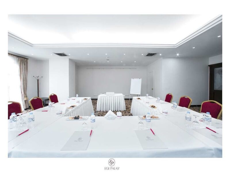 Ege Palas Business Hotel