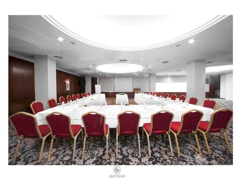 Ege Palas Business Hotel