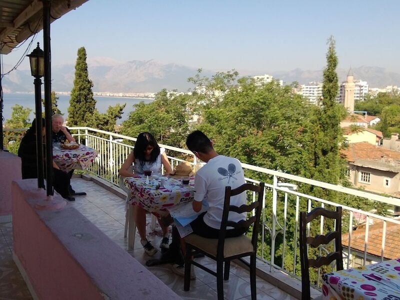 Sunrise Hotel