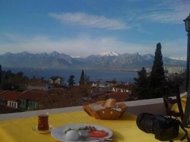 Sunrise Hotel