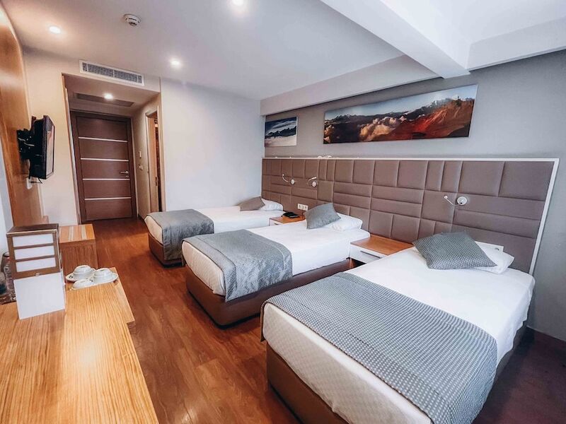 Hakcan Hotel