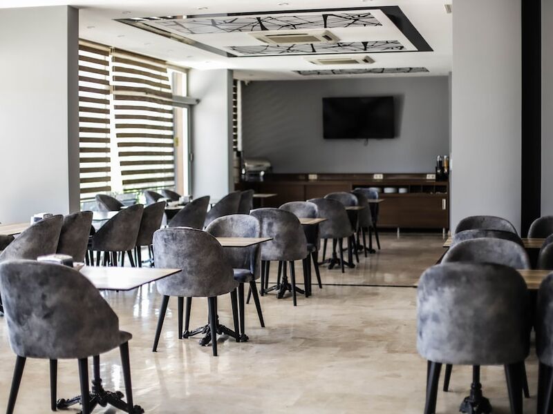 Hakcan Hotel