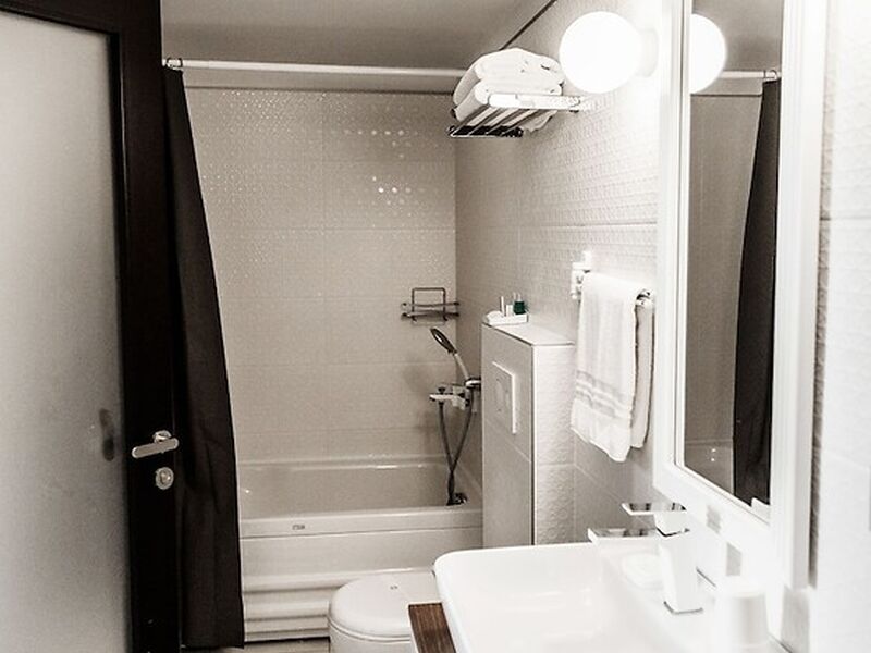 Delight Deluxe Hotel and Spa