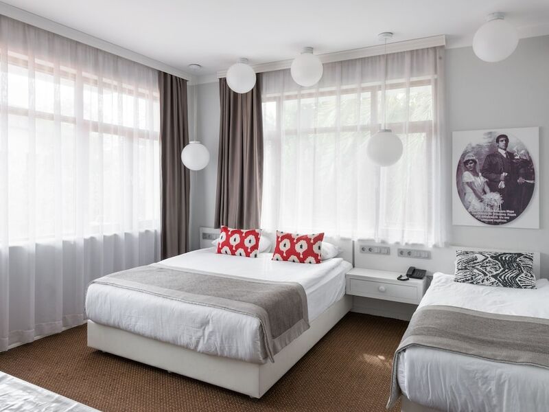 Delight Deluxe Hotel and Spa