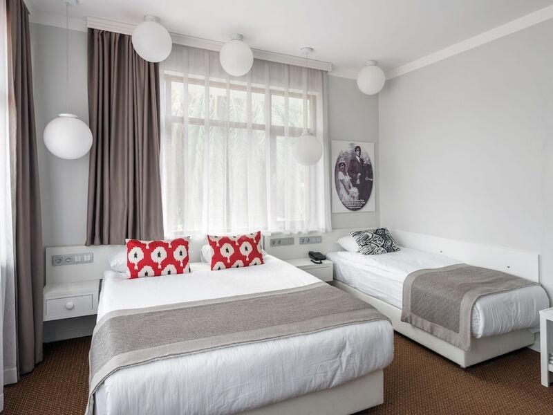 Delight Deluxe Hotel and Spa