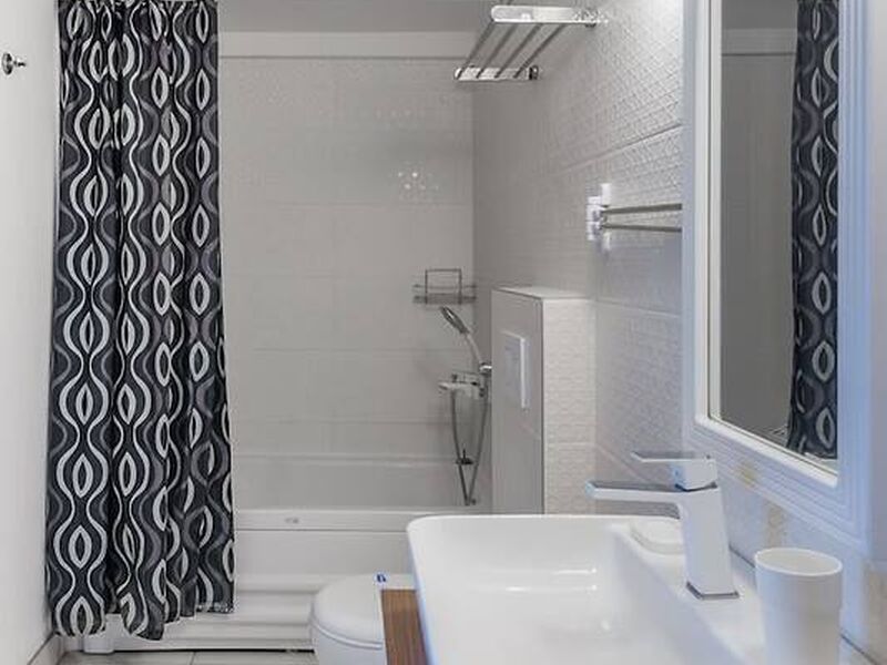 Delight Deluxe Hotel and Spa