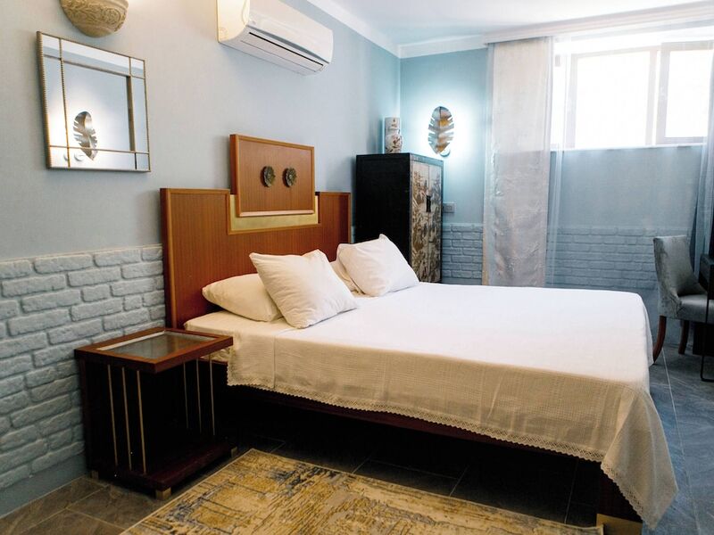 Delight Deluxe Hotel and Spa