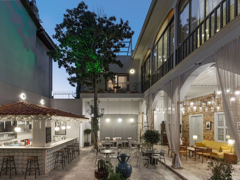 Delight Deluxe Hotel