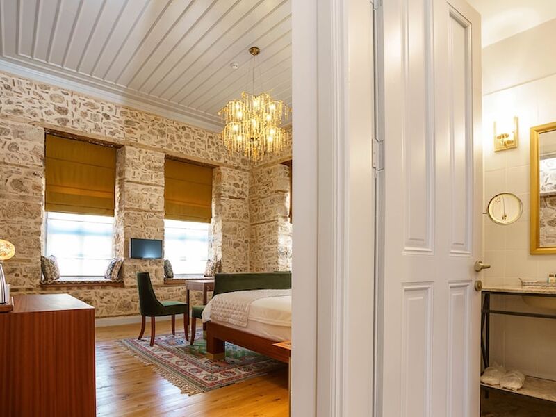Delight Deluxe Hotel