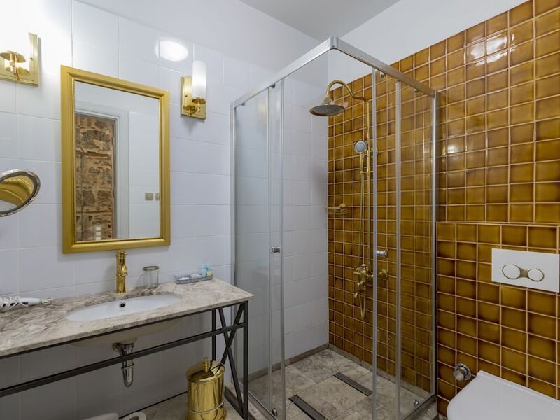 Delight Deluxe Hotel