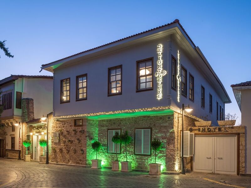 Delight Deluxe Hotel