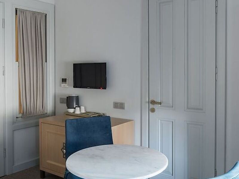 Delight Deluxe Hotel
