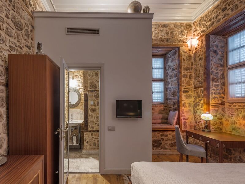Delight Deluxe Hotel