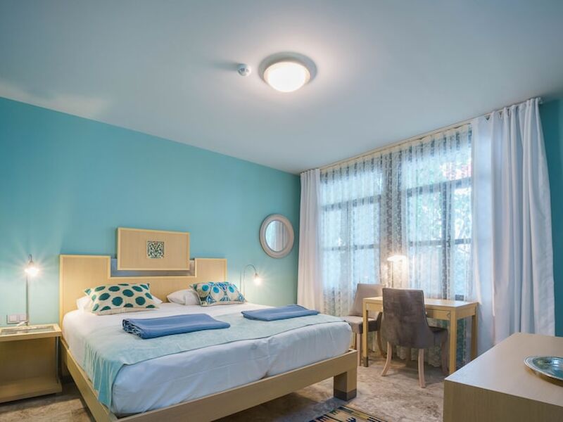 Delight Deluxe Hotel