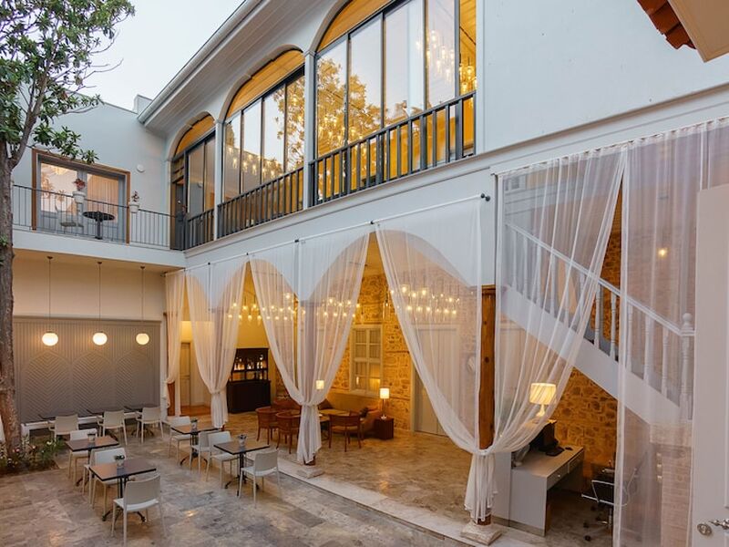 Delight Deluxe Hotel