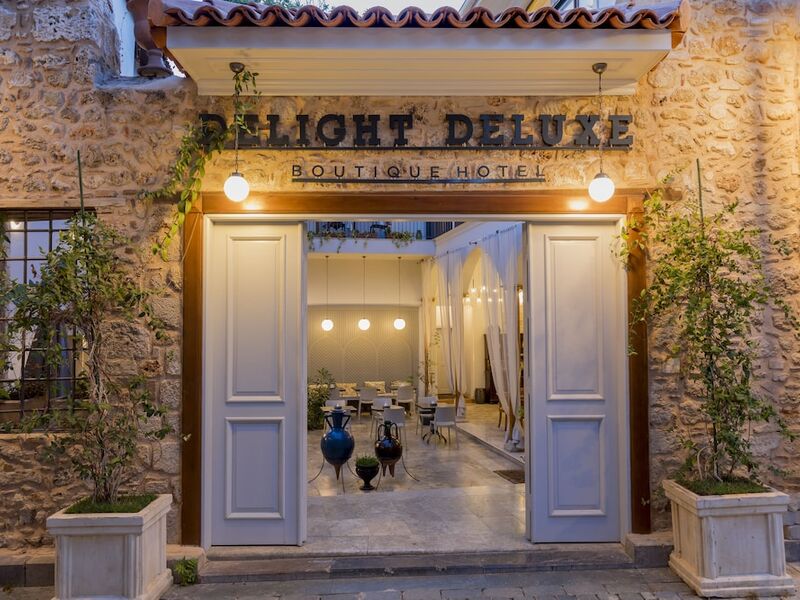 Delight Deluxe Hotel