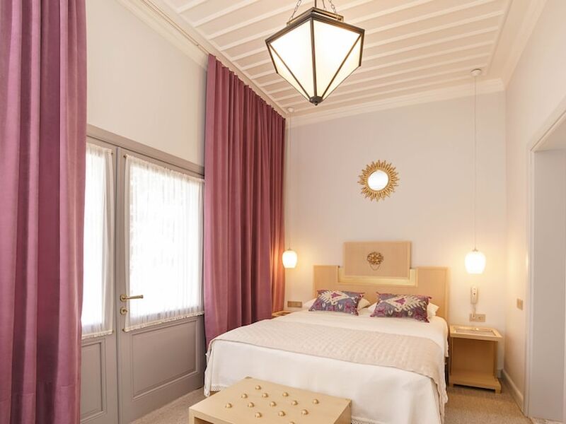Delight Deluxe Hotel