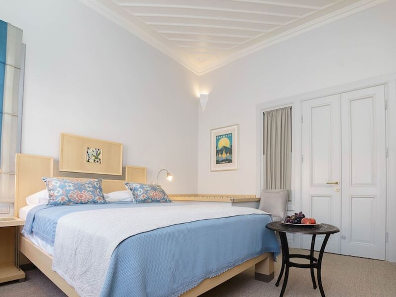 Delight Deluxe Hotel