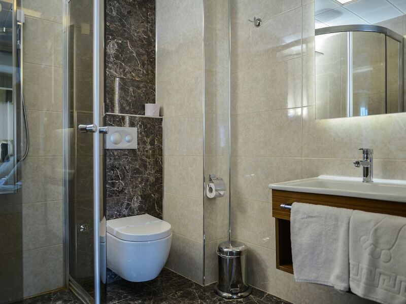 Hakcan Hotel
