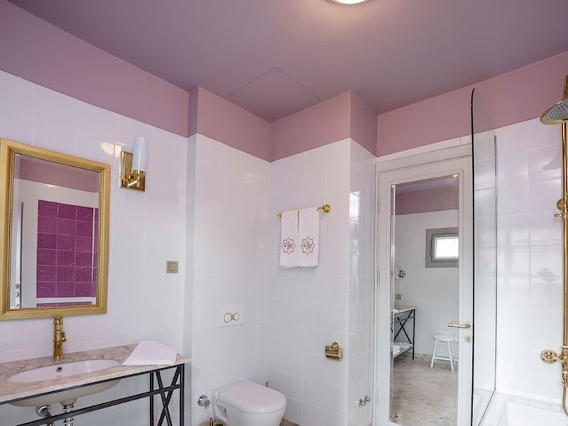 Delight Deluxe Hotel