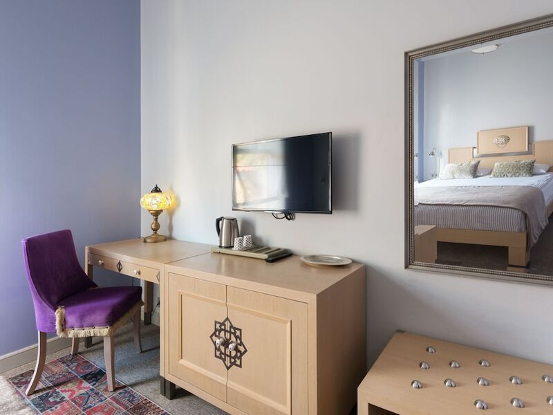 Delight Deluxe Hotel