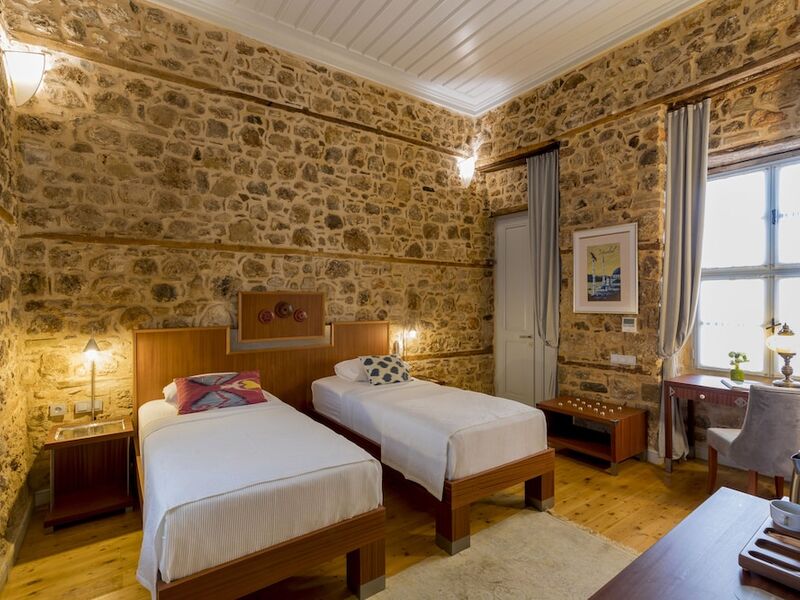 Delight Deluxe Hotel