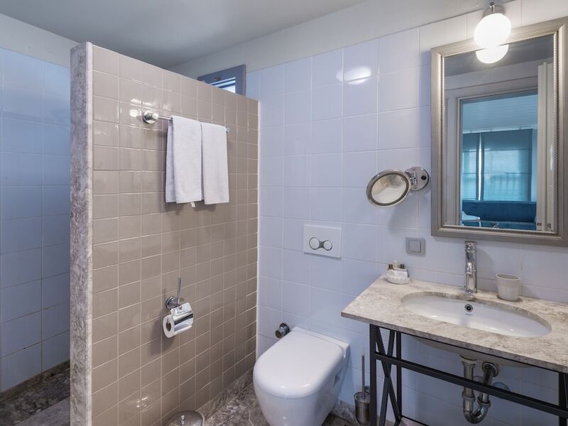 Delight Deluxe Hotel