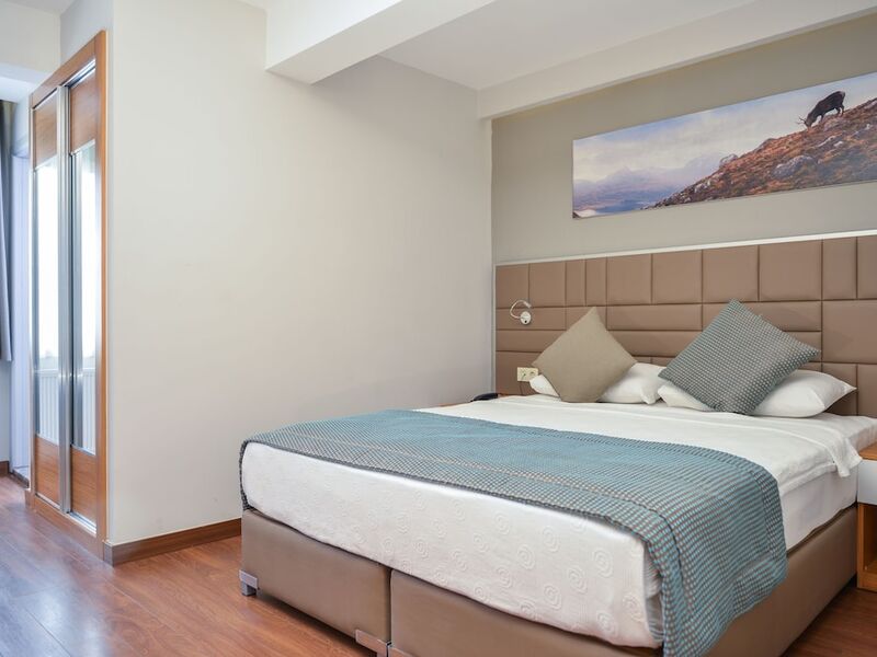Hakcan Hotel